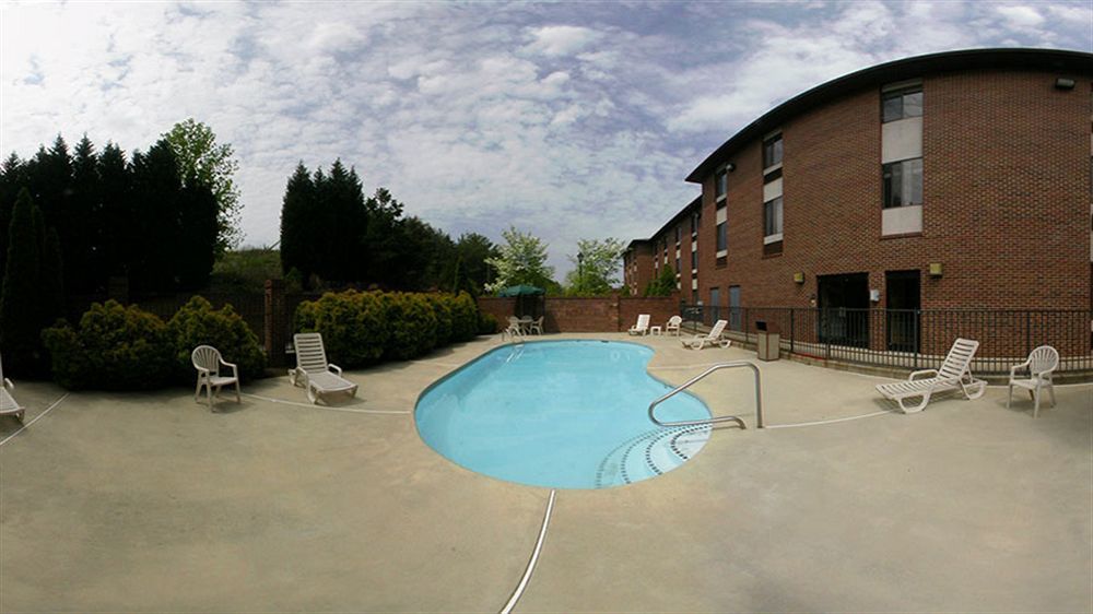 Days Inn & Suites By Wyndham Hickory Exterior foto